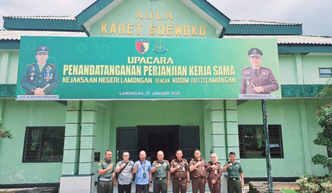 
					Kodim 0821 Lamongan Dan Kejaksaan Negeri Lamongan bersinergi menguatkan Penegakan Hukum Wilayah Lamongan