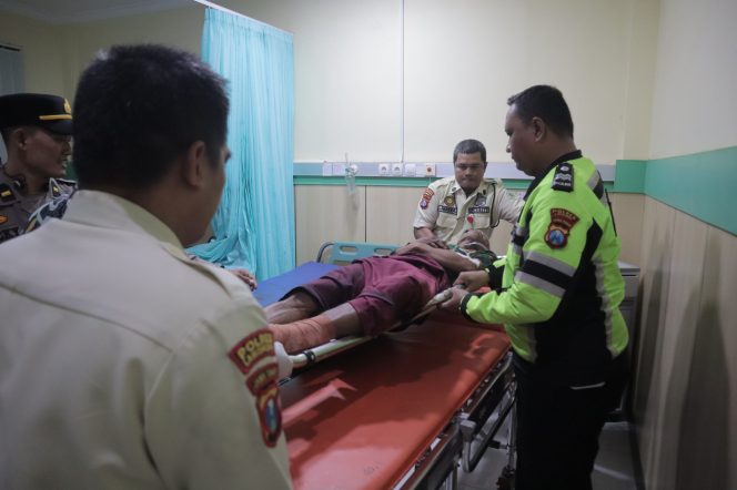 
					Respons Cepat Call Center 110, Polres Lamongan Amankan Pasien ODGJ Mengamuk di RS Islam Nashrul Ummah Tanpa Korban
