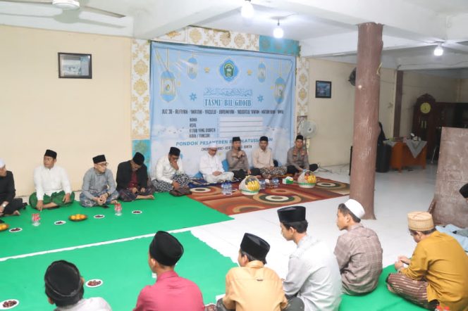 
					Ngabuburit Penuh Makna: Saat Ulama dan Polisi Sepakat, Miras dan Narkoba Tak Punya Tempat di Kota Tangerang