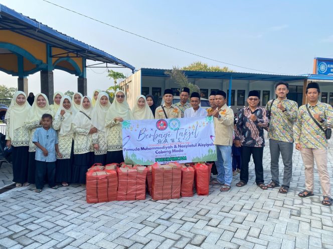 
					Aksi Ramadan di Modo: Pemuda Muhammadiyah dan Nasyiatul Aisyiyah Turun ke Jalan, Bagikan 500 Paket Takjil