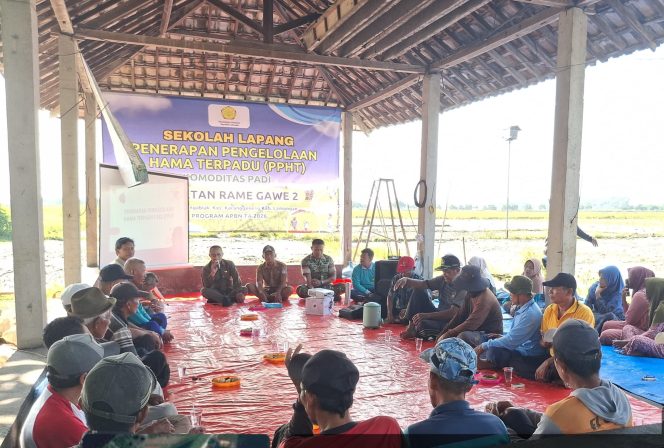 
					Petani Karanggeneng Didorong Mandiri Hadapi Hama Lewat Sekolah Lapang Berbasis Ekologi
