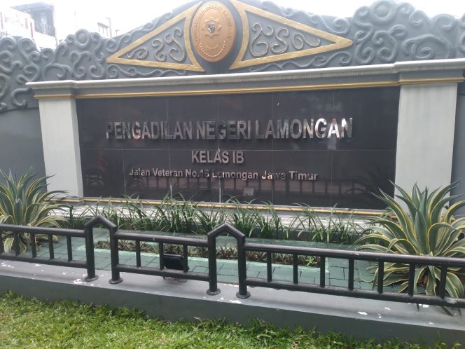 
					Intimidasi di Ruang Sidang: Kebebasan Pers Diuji di Pengadilan Negeri Lamongan