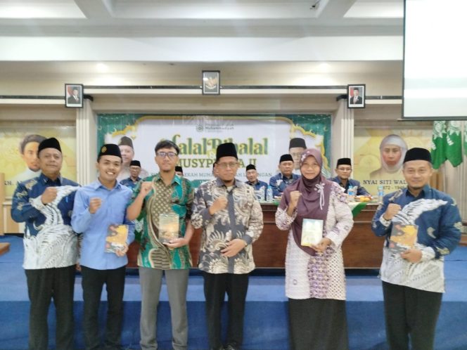 
					Halal bi halal dan Musypimda Muhammadiyah Lamongan di isi Peluncuran Buku  Soroti Kesehatan Mental dan Arah Hidup