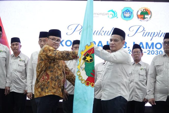 
					Pengukuhan Dekopinda Lamongan 2025–2030 , Diharapkan Perkuat Ekonomi Koperasi