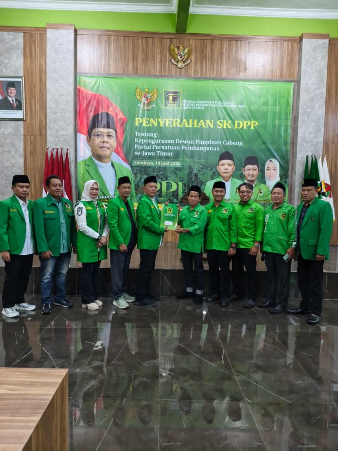
					Penyerahan SK Delapan DPC PPP Jatim Jadi Momentum Penguatan Organisasi hingga Akar Rumput
