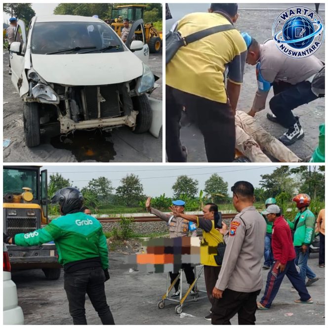 
					Diduga Mengantuk, Xenia Tabrak Gerobak Sampah di Turi, Satu Korban Jiwa
